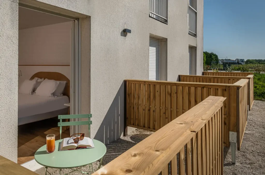 Chambre supérieure spacieuse avec accès à terrasse privée